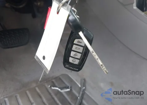 2004 Toyota Camry Xle z USA, uszkodzony, nr VIN 4T1BE30K44U815860